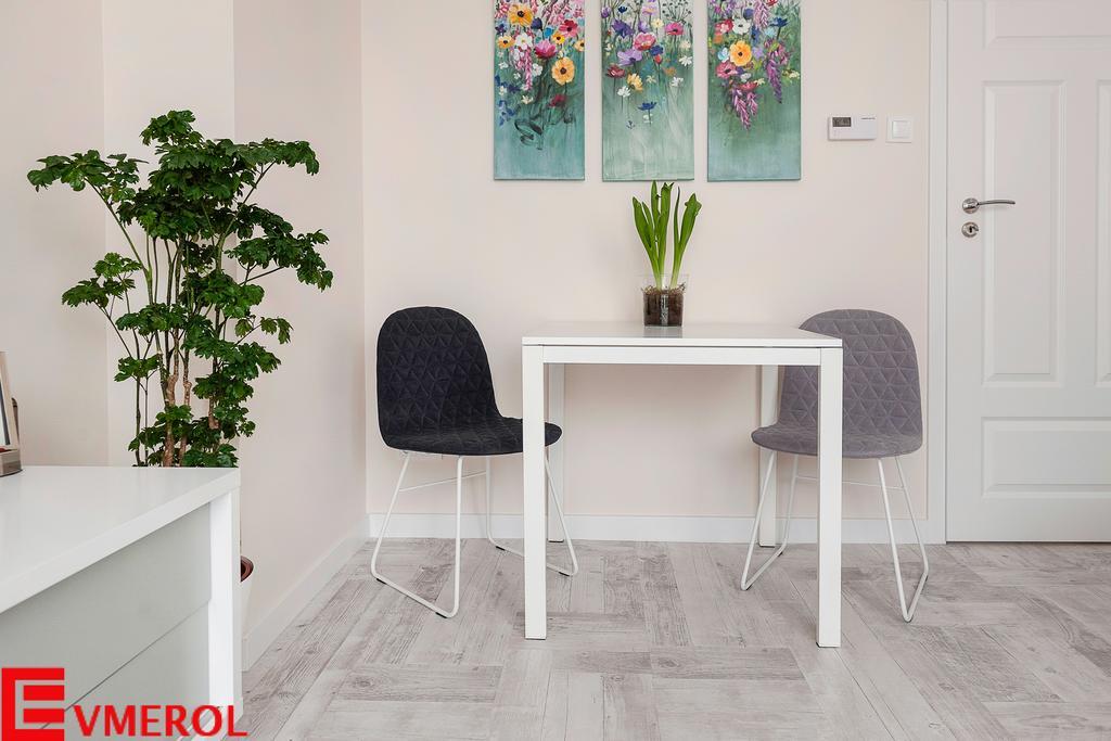 Evmerol Apartment Wrocław Zewnętrze zdjęcie
